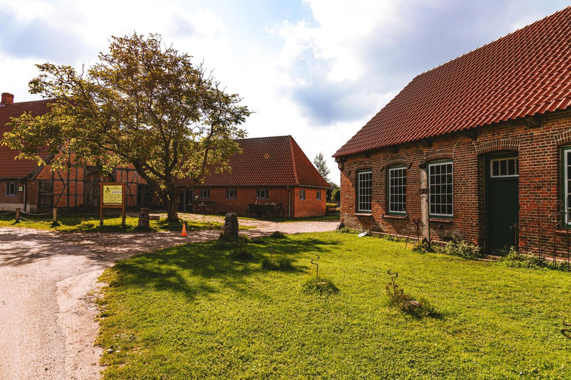 Domo Camp - Nature Glamping Hof Viehbrook Hotel Rendswuhren Luaran gambar